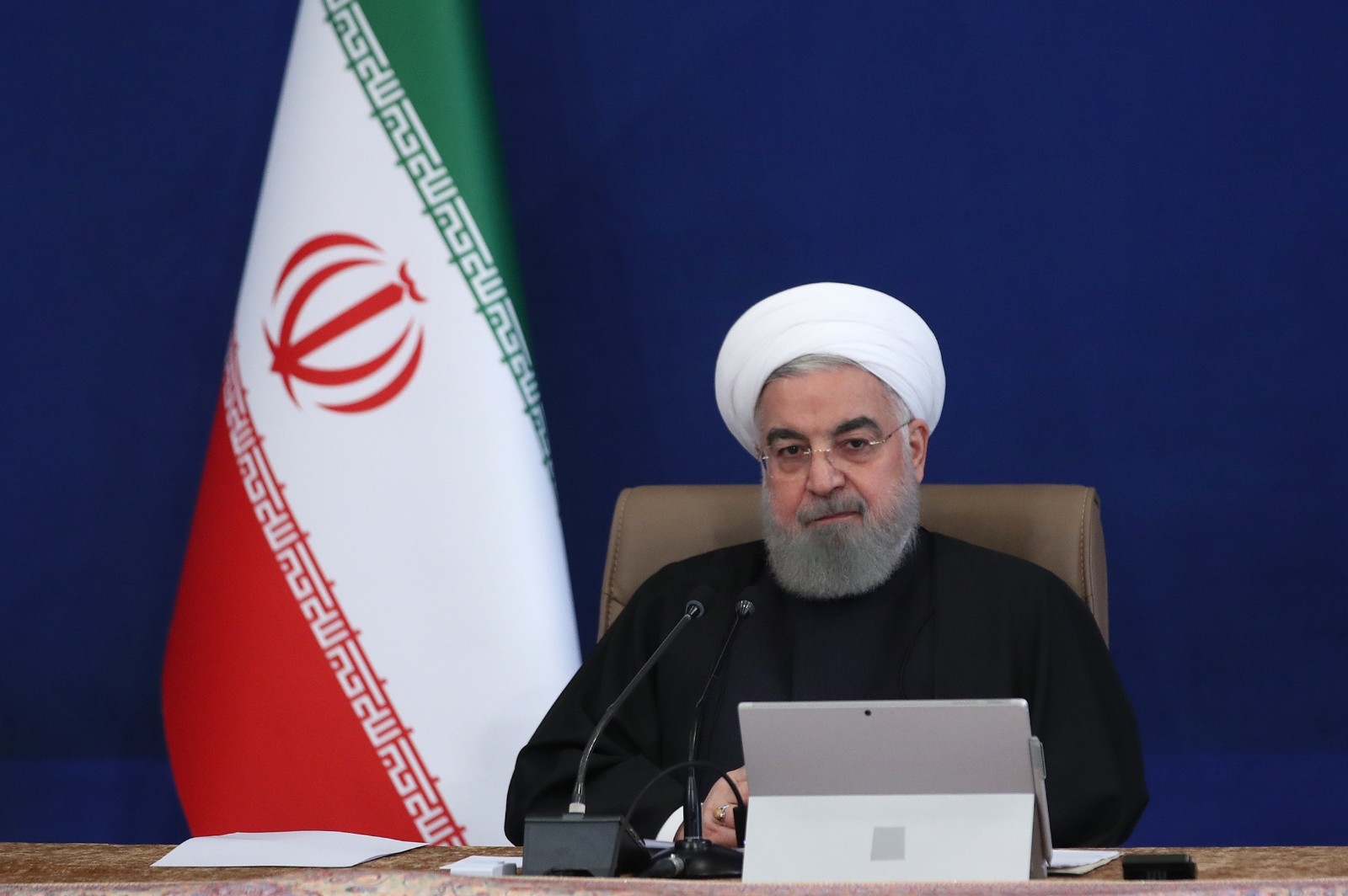 美国制裁伊朗航空航运公司 伊朗总统强势回击|伊朗|特朗普_新浪新闻