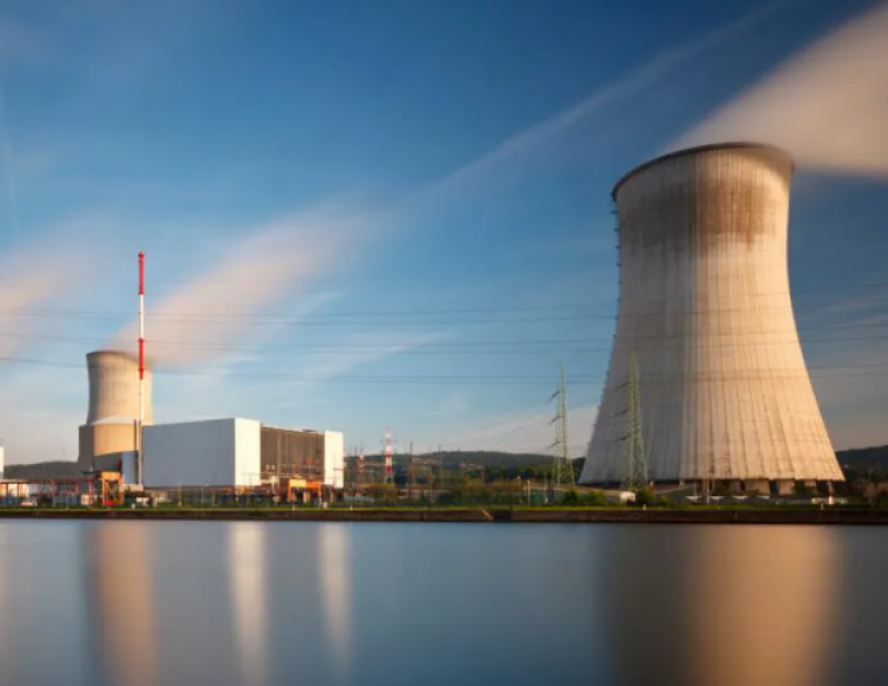 始终视安全为核电工作重中之重  ——访国家能源局核电司司长曾亚川