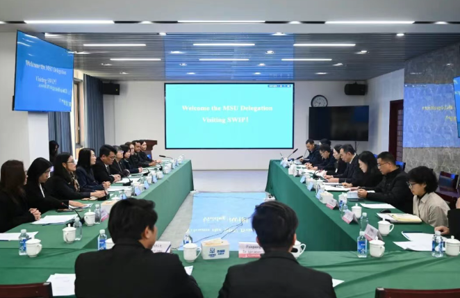 泰国玛哈沙拉堪大学代表团赴核工业西南物理研究院交流访问