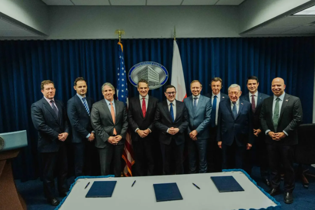 美波企业签署协议， 将为波兰开发BWRX-300小型堆标准化设计方案