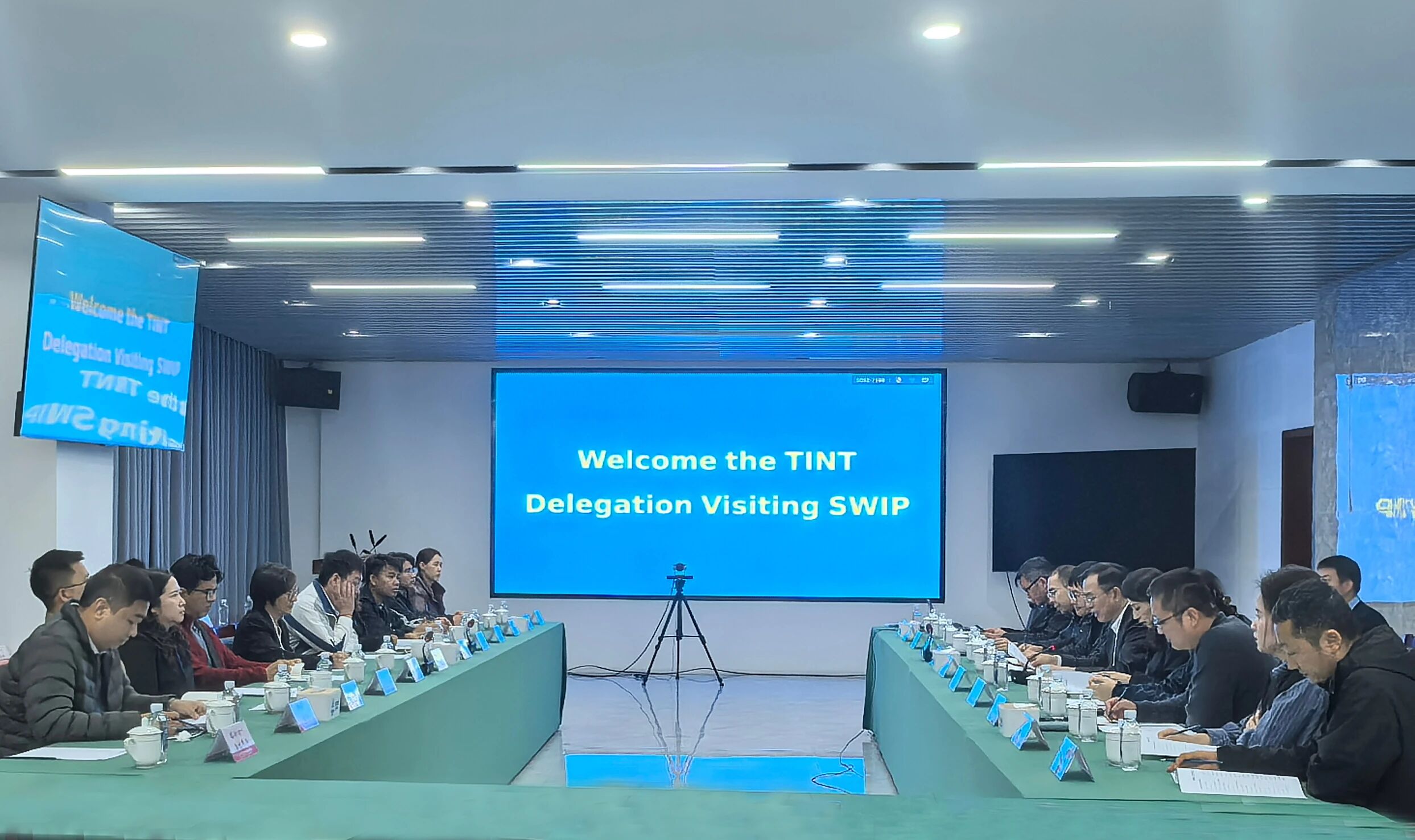 泰国核技术研究所副主席卡诺蓬·汶西里猜女士一行赴西物院交流访问