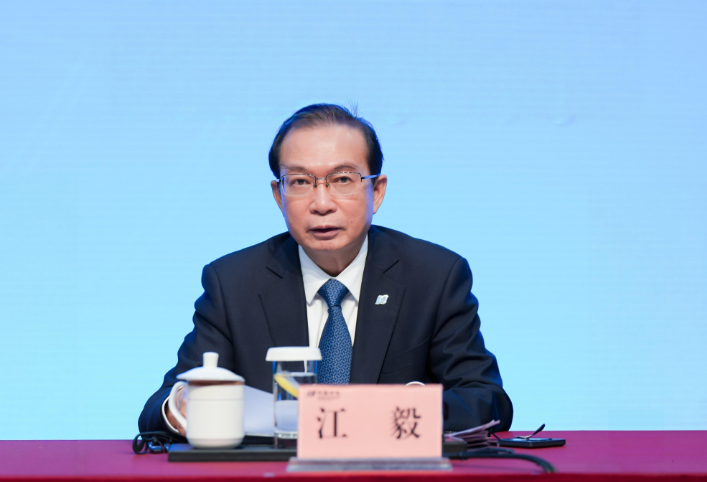 两会聚焦 | 江毅委员：推动能源绿色低碳转型 构建新型电力系统