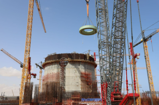 达巴(Dabaa)核电站2号机组完成反应堆支撑桁架安装工作