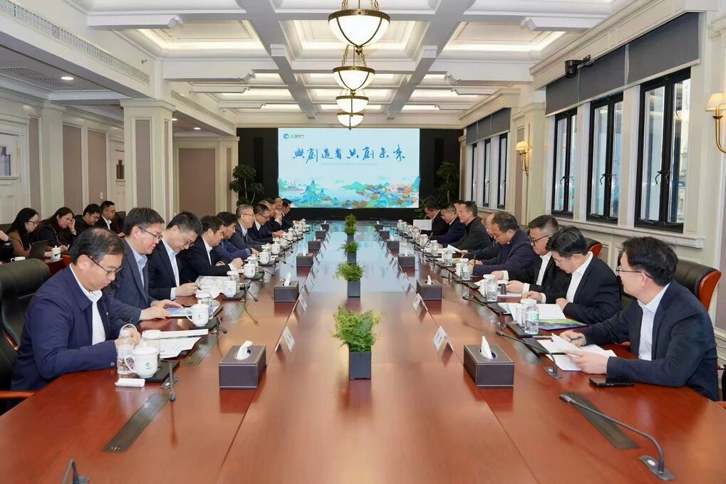 �Ϻ�������տ���й�̽��ҵЭͬ��չ��·��