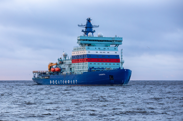 俄核动力破冰船“西伯利亚”号在芬兰湾完成高强度护航