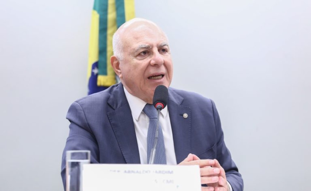 巴西众议院委员会通过新法案，明确核电站选址安全与环境标准