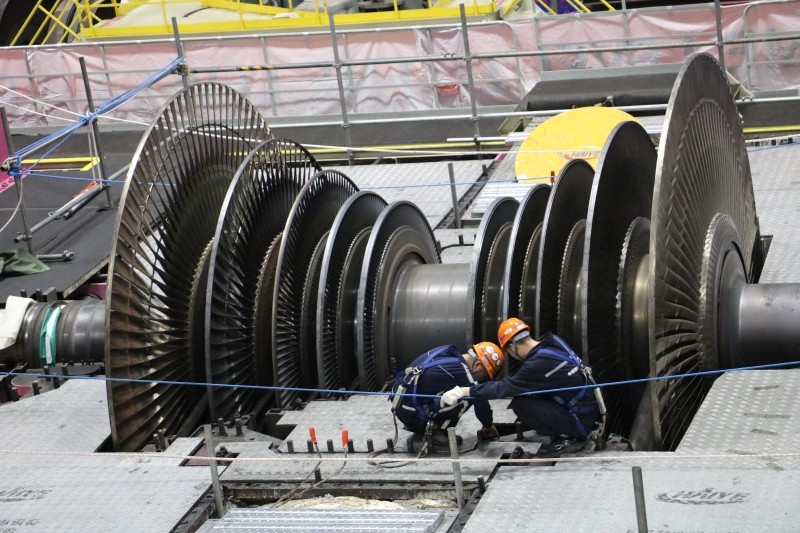 田湾核电1号机组汽轮机转子回装一次成功